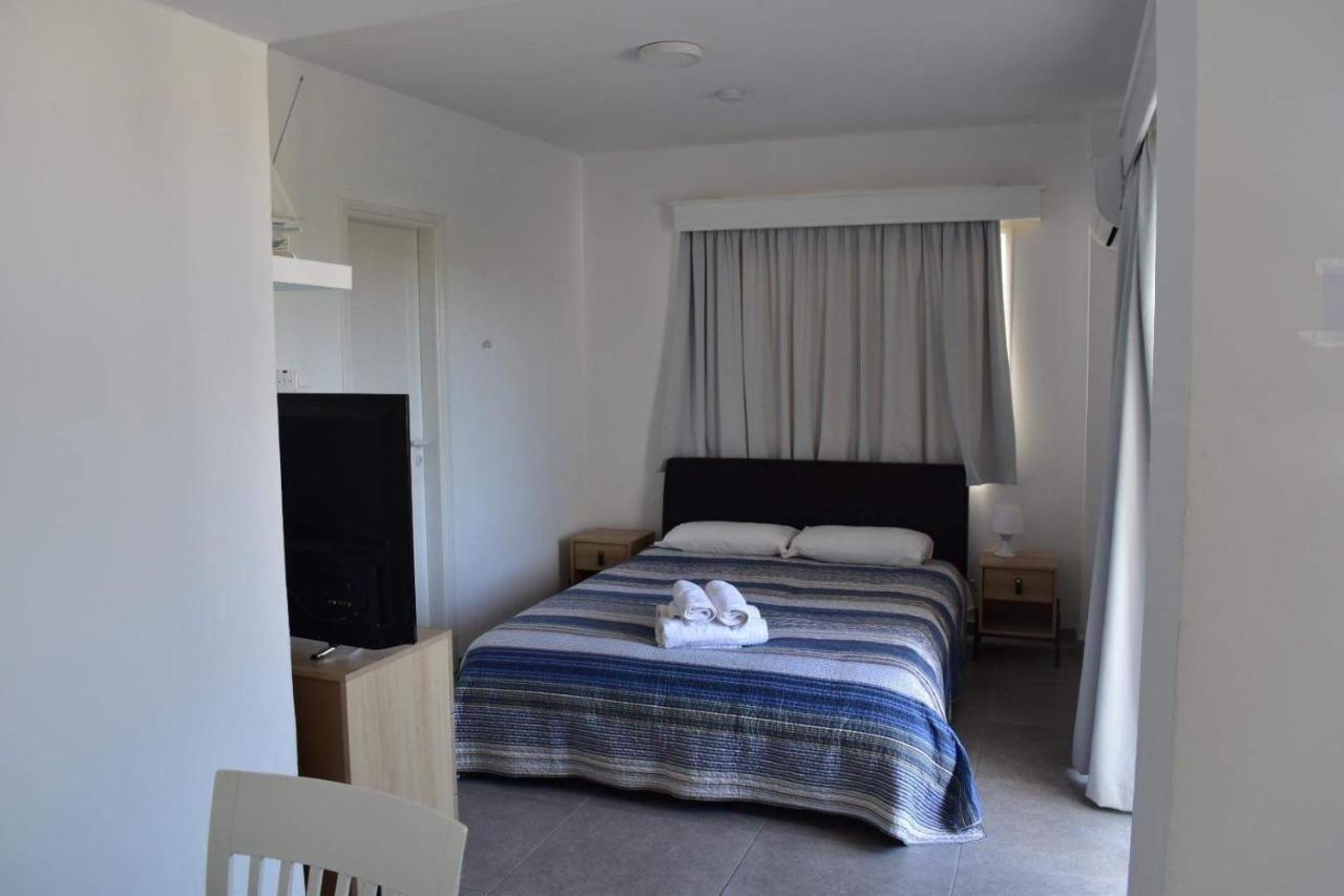 Maria Holiday Apartments 普罗塔拉斯 外观 照片
